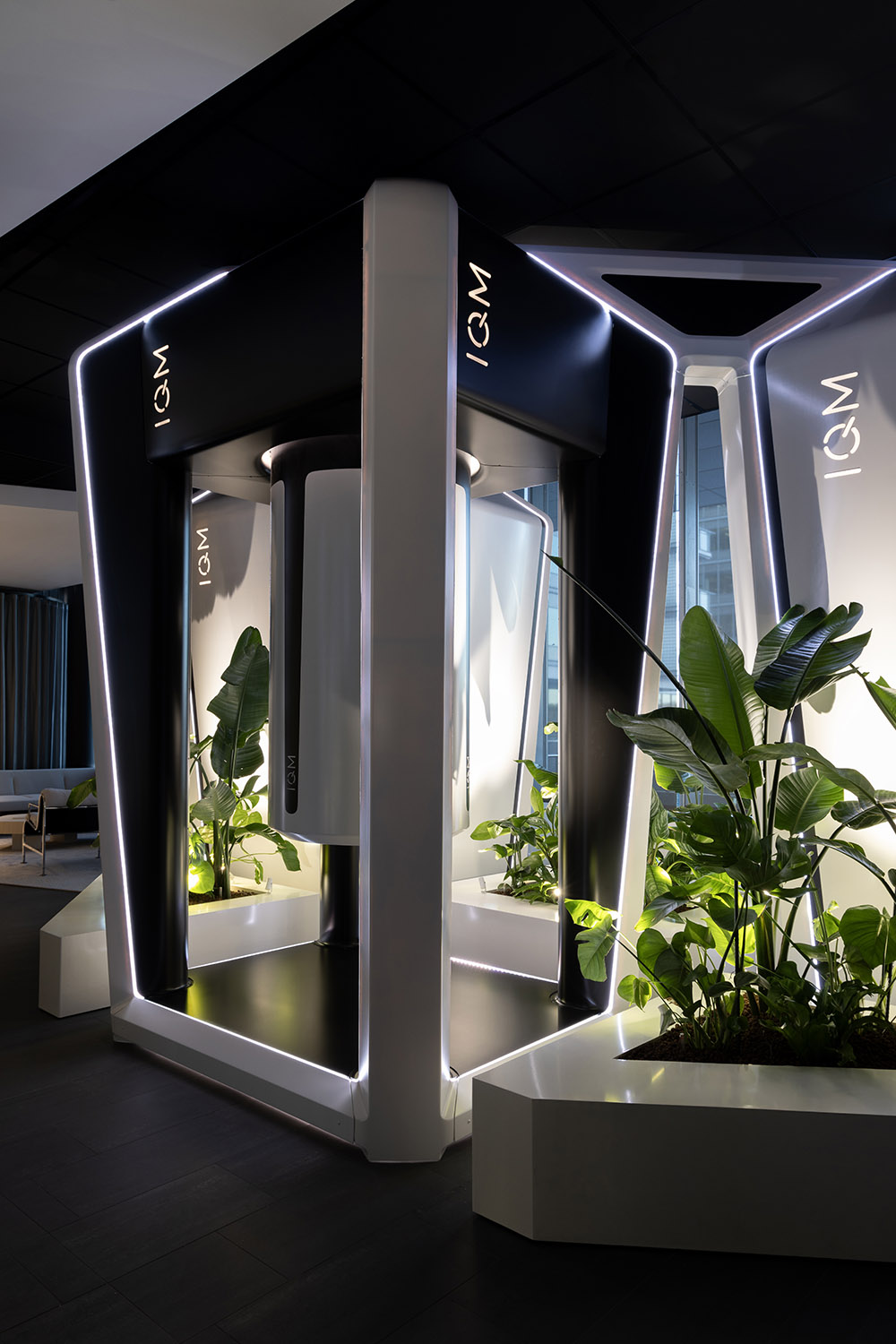 IQM quantum computer showroom design model radiance box