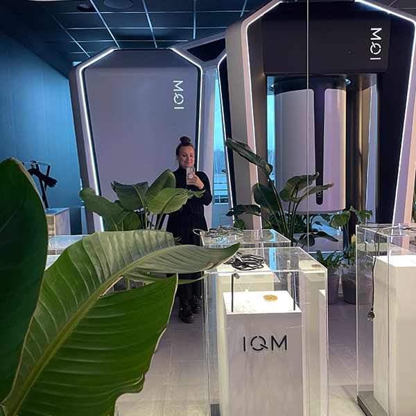 IQM quantum computer showroom design behind the scenes presentation