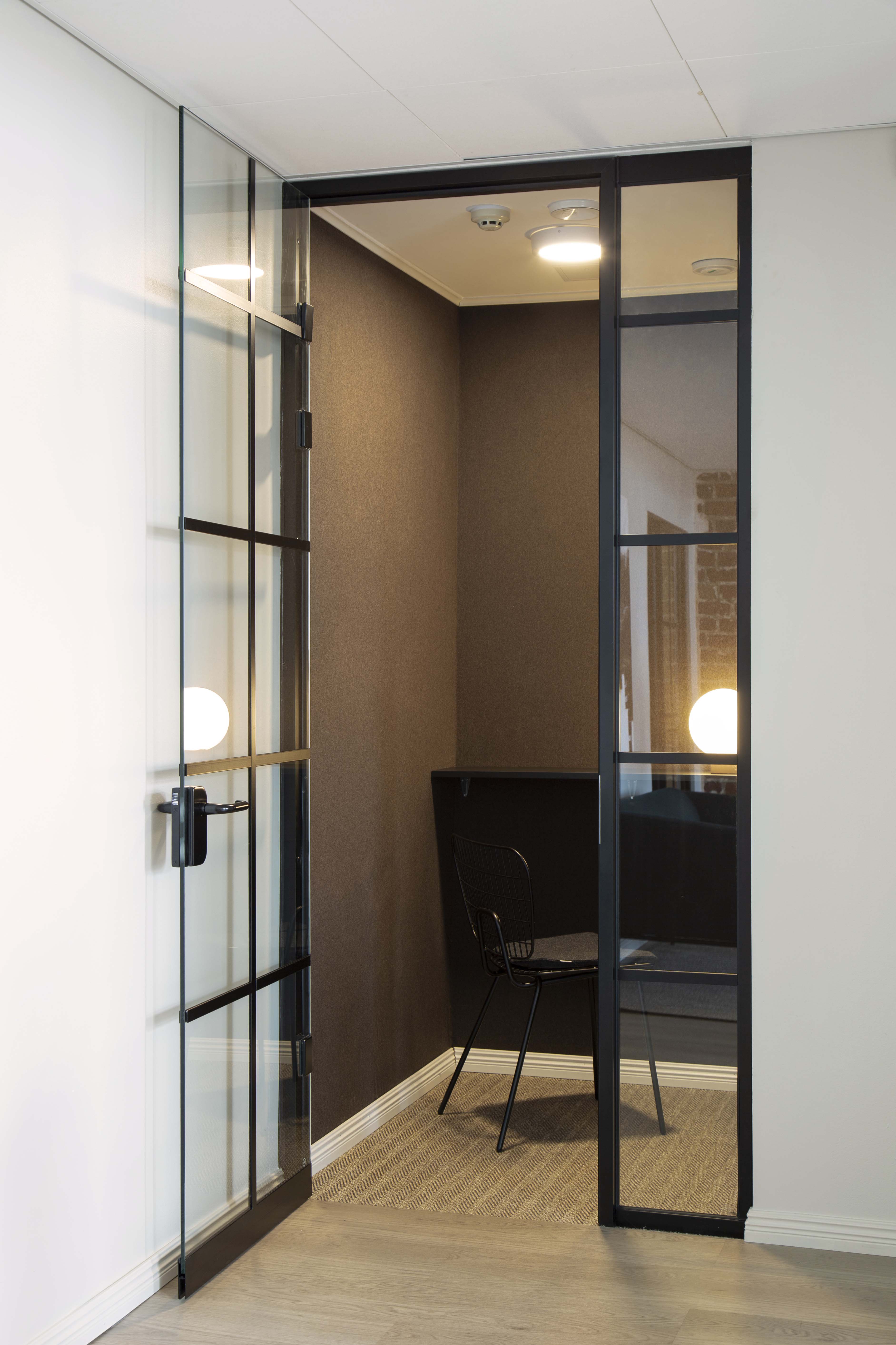 MedEngine office phone booth