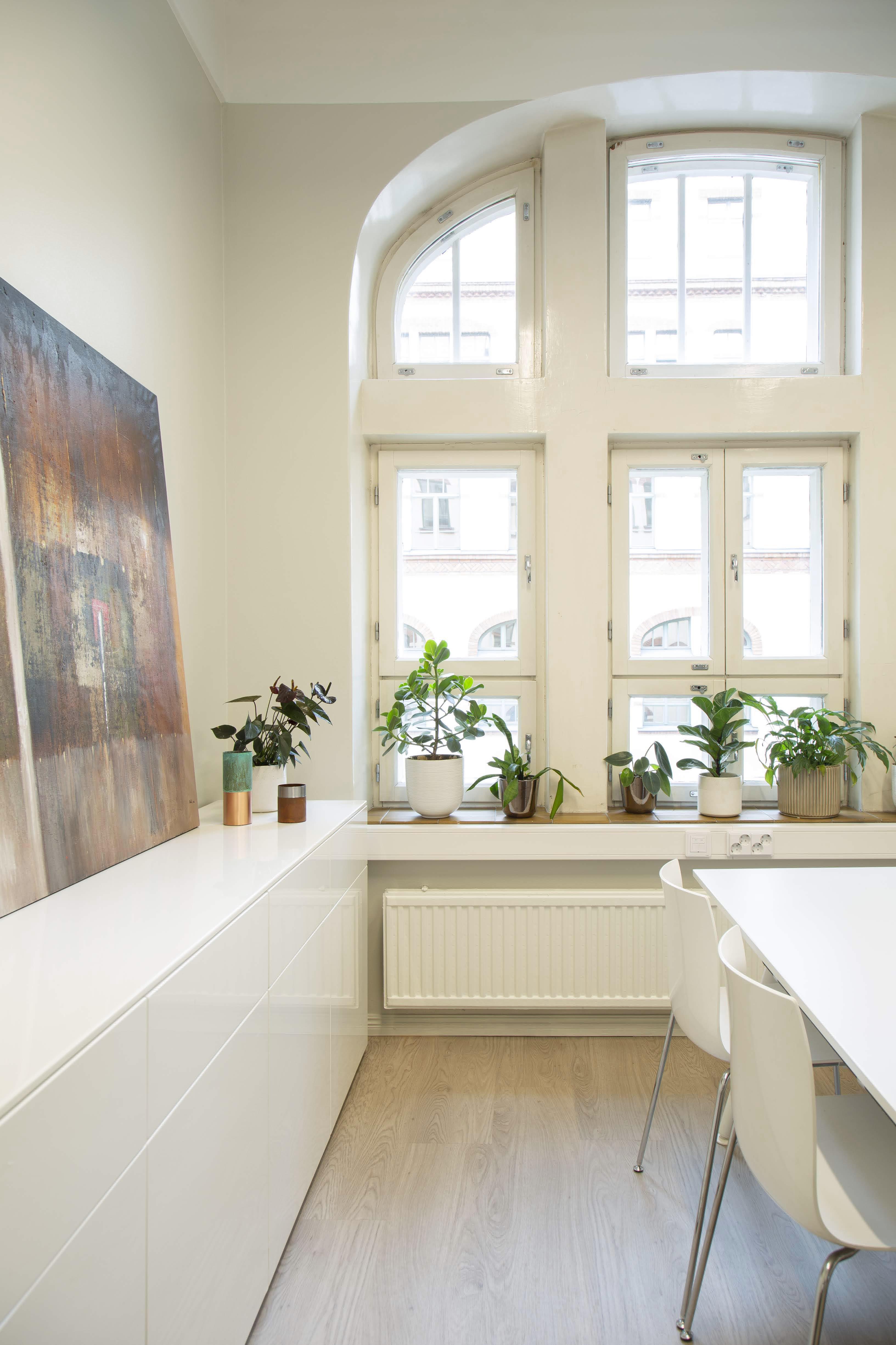MedEngine office work room