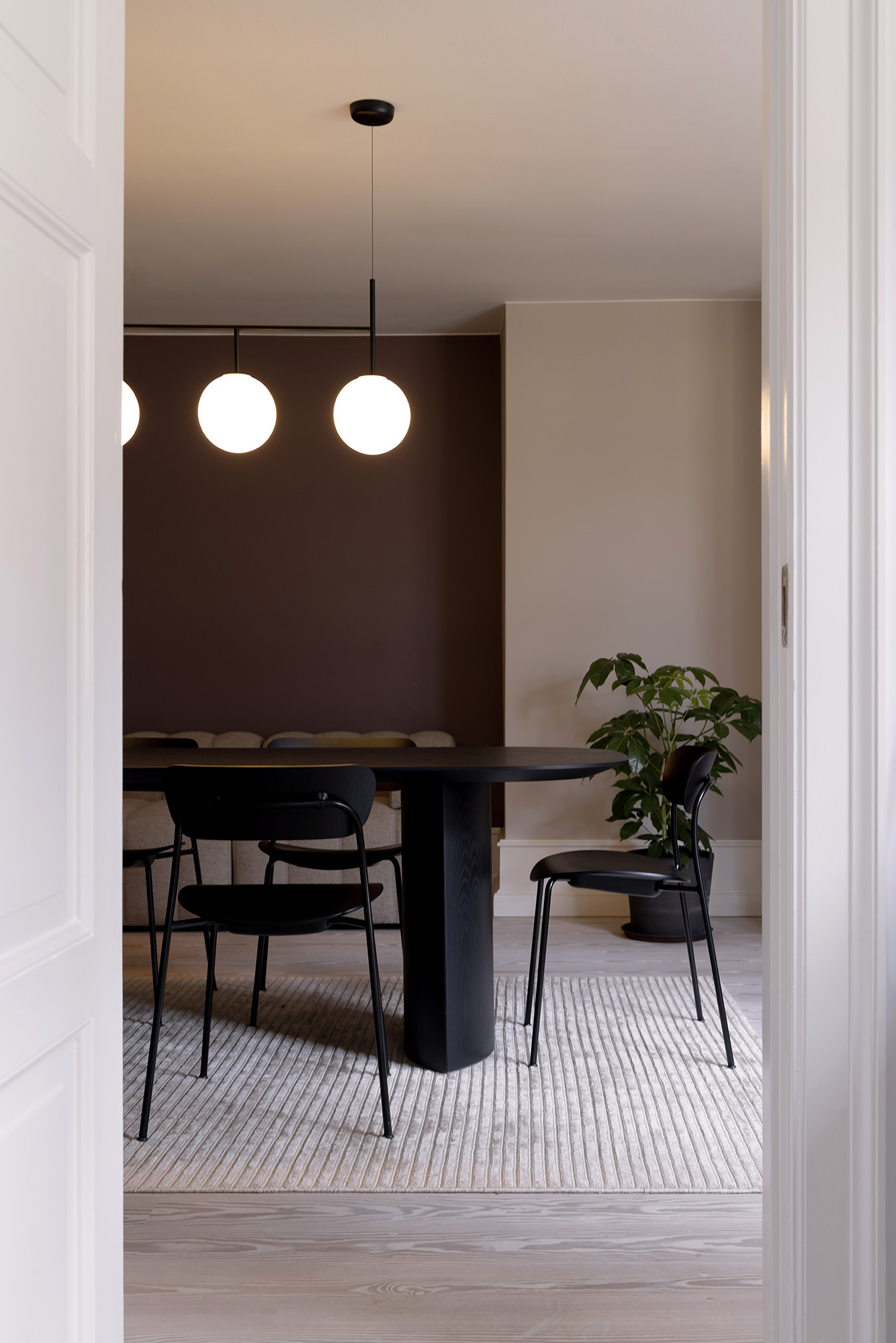 MedEngine Copenhagen office meeting room light