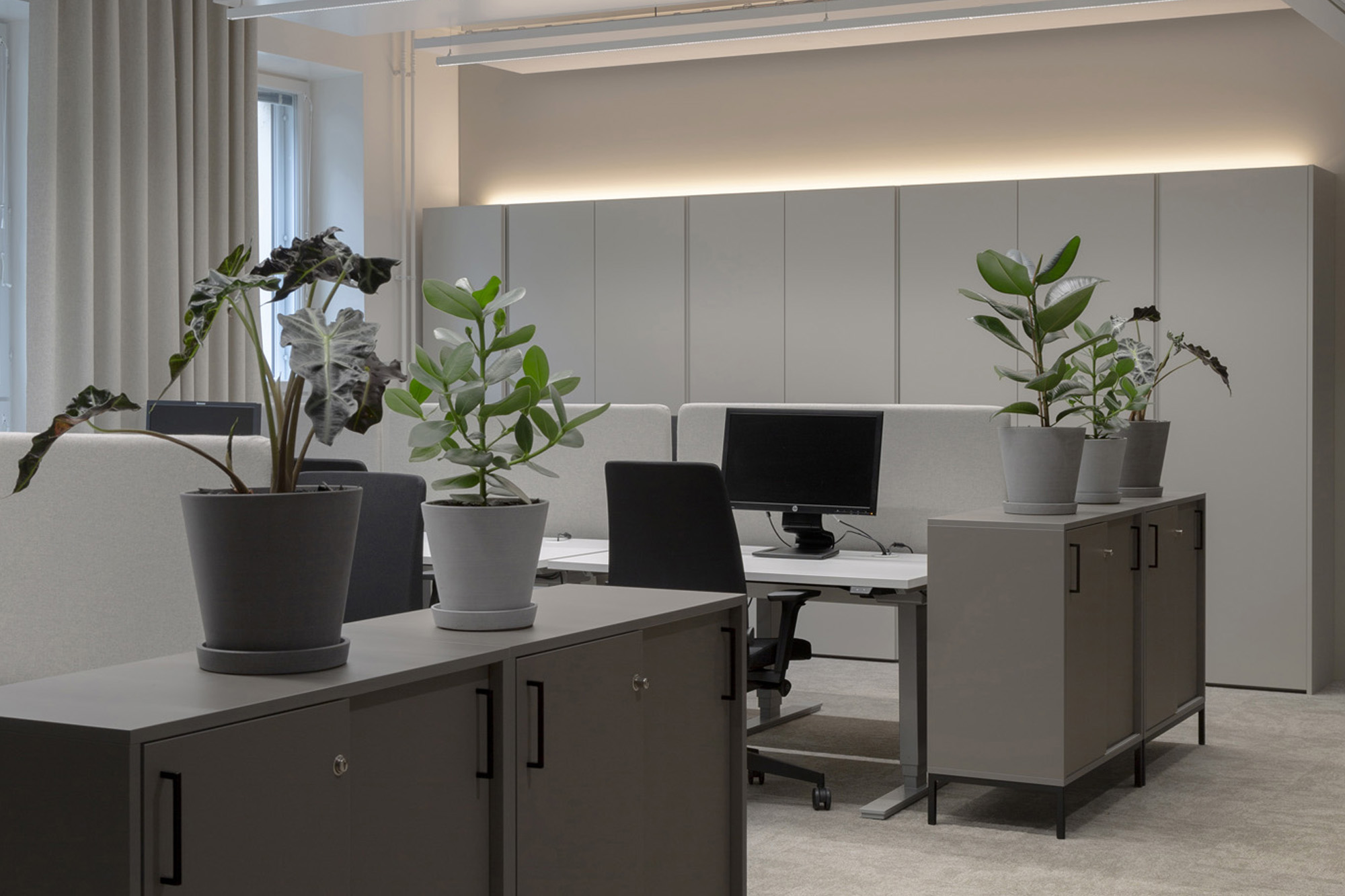 Premico office flexible open workspace