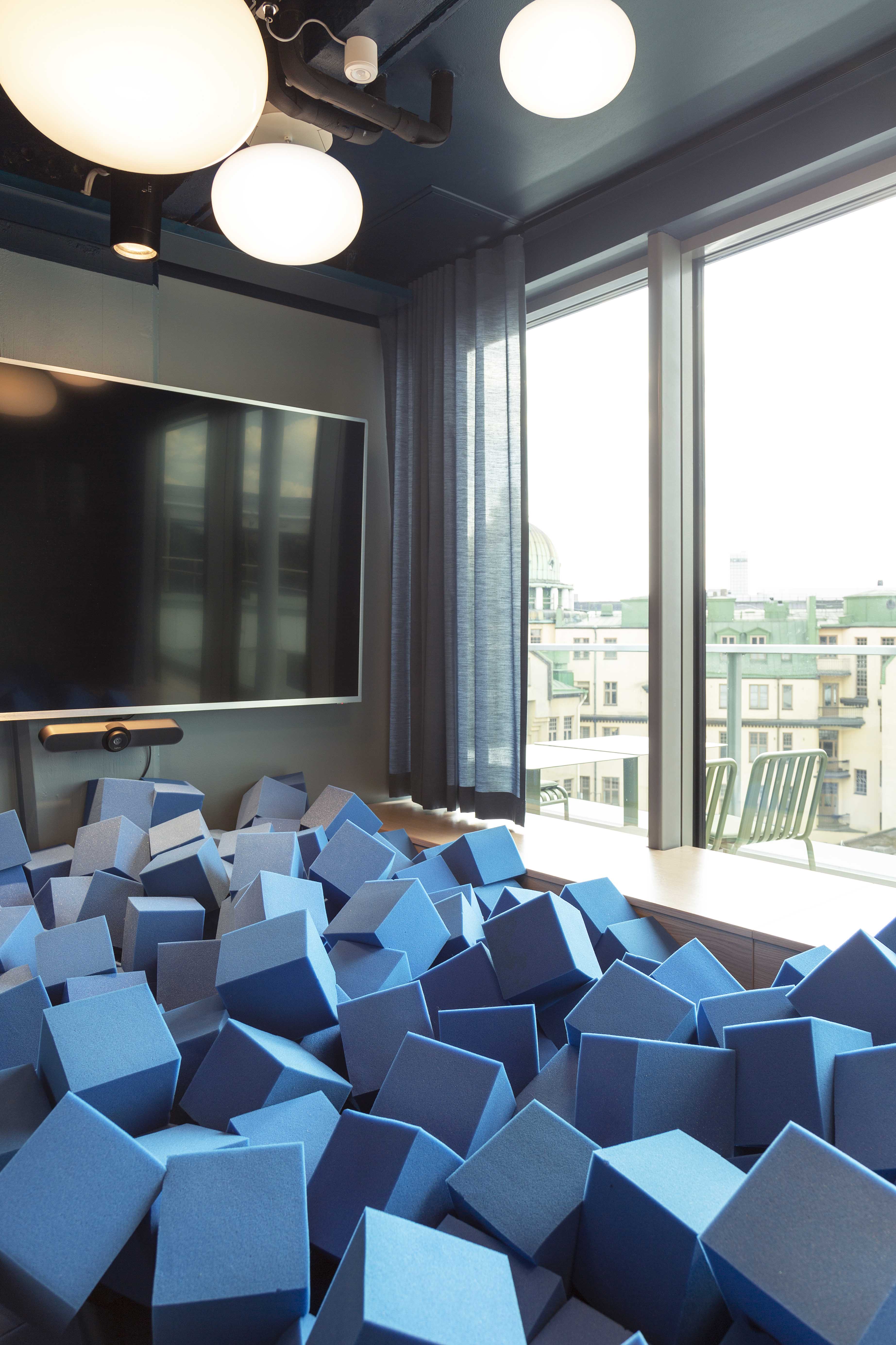 Supermetrics office meeting room foam cube superlon