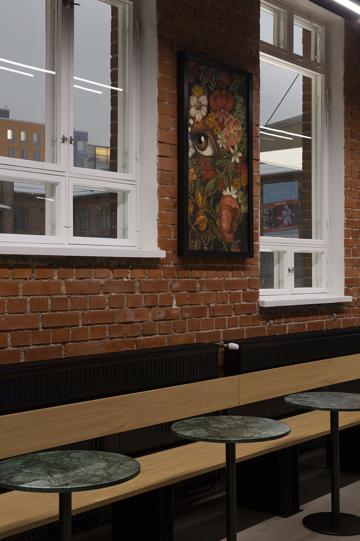 Teatteri Silkkitehdas Teatteri Vantaa Raatikko foyer design lobby cafe wall fresco